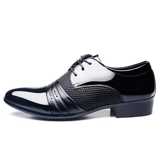 Luxury Brand Men Business Flats Shoes Breathable Men Patent Leather Shoes Classic Formal Dress Shoes For Men New Fashion